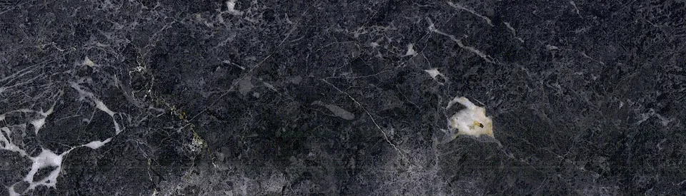 Silver-Black-Blog